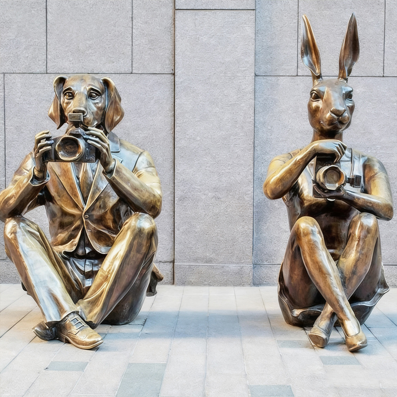 Sculpture sur le thème « Photographe animalier »